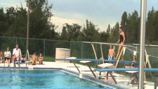reverse 1 somersault tuck