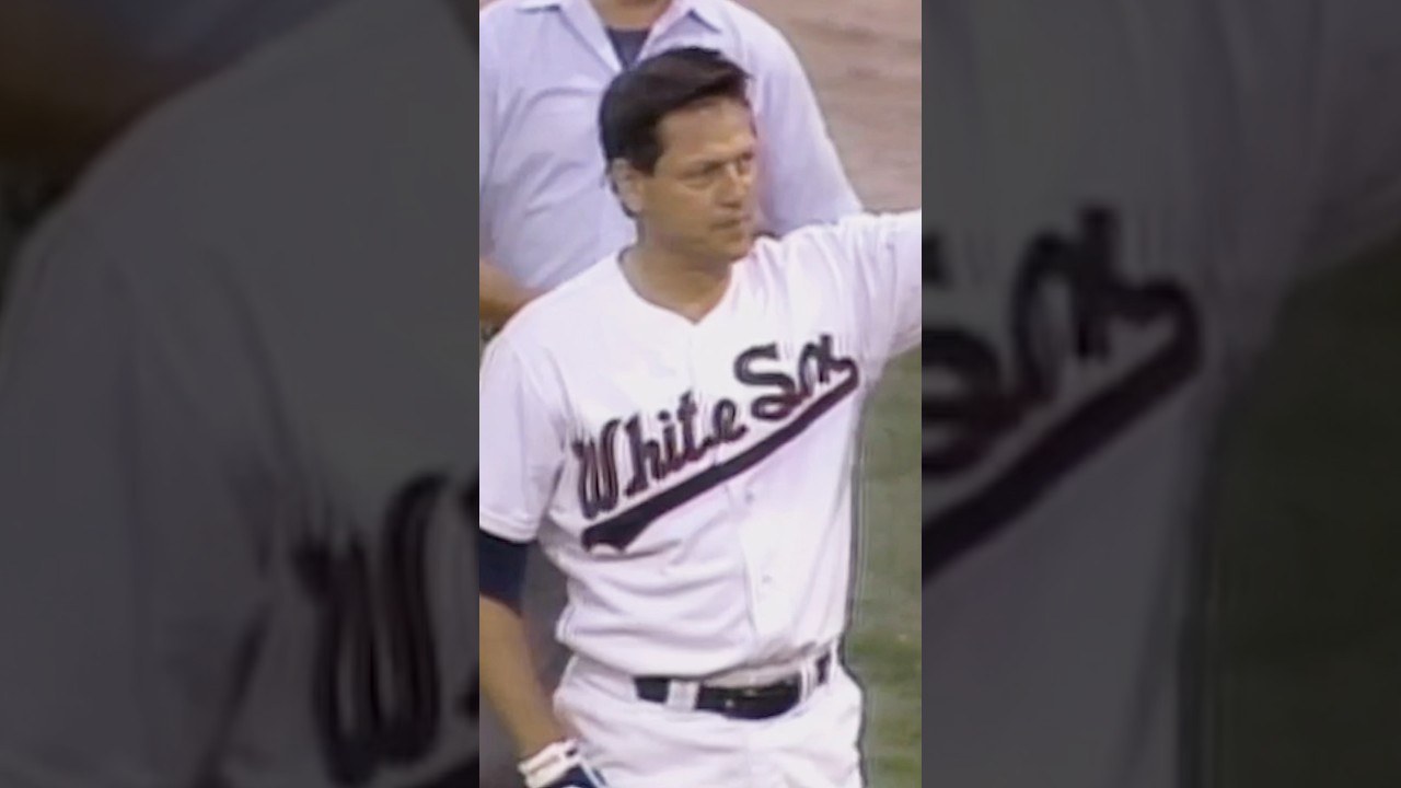 Carlton Fisk singles for his 2,000th career MLB hit | July 17, 1989 | White Sox vs. Yankees