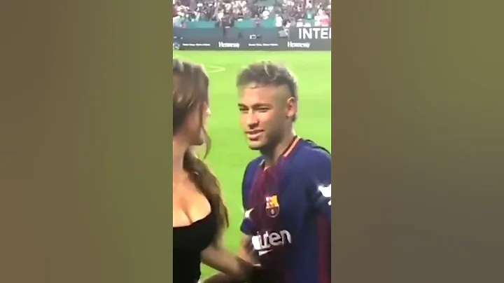 Neymar Jr. flirting with Amanda Cerny for 7 seconds tiktok footballvidd