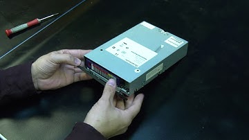Quantum Half Height LTO 2 Tape Extraction
