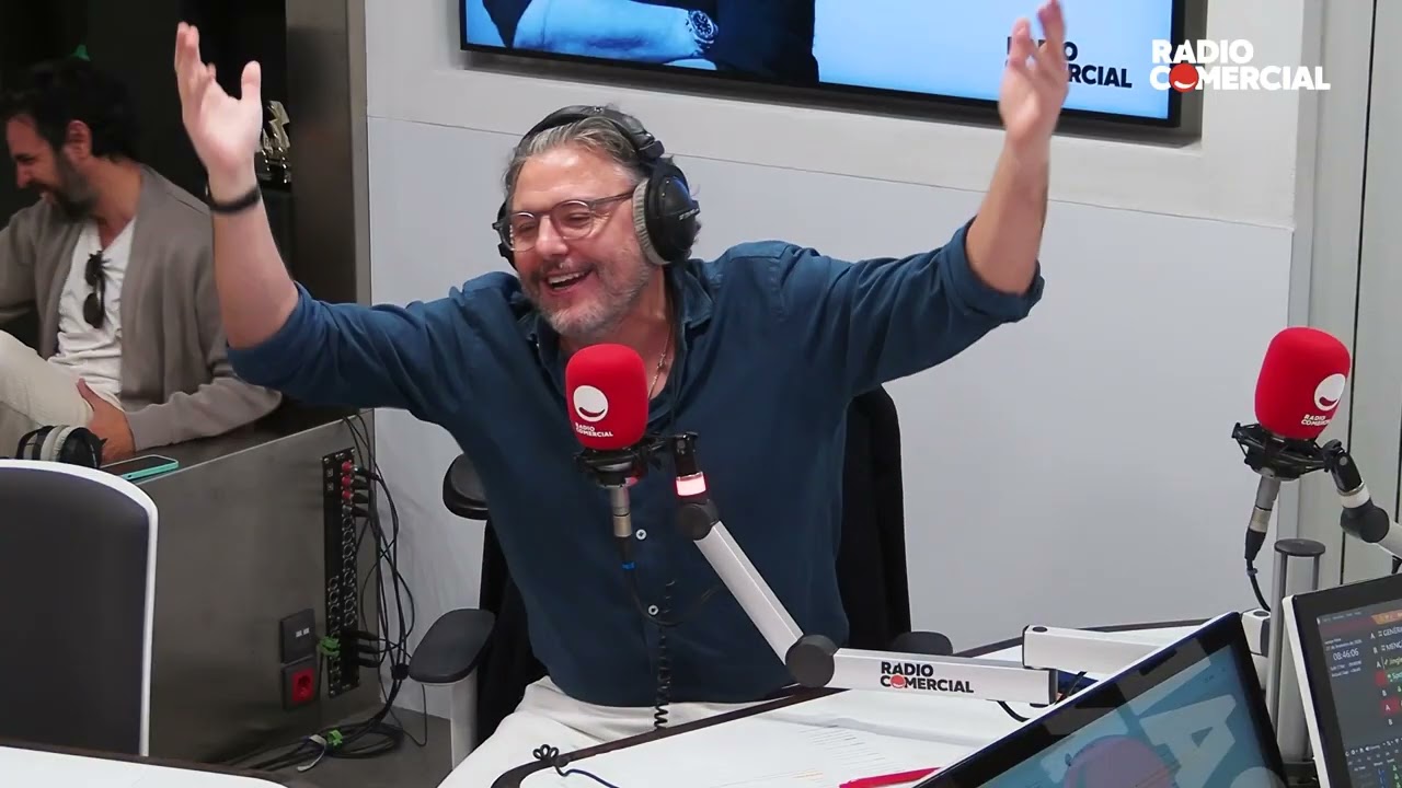 Rádio Comercial | Um homem que diz que todas as obras mundiais são da sua autoria! - Rebenta a Bolha