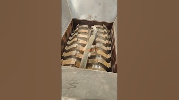 #fcnfm The Four Axes of Shredding: Tearing, Squeezing, Biting, and More