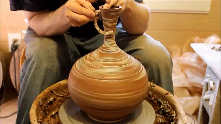Eck McCanless - Turning and carving Agateware vase