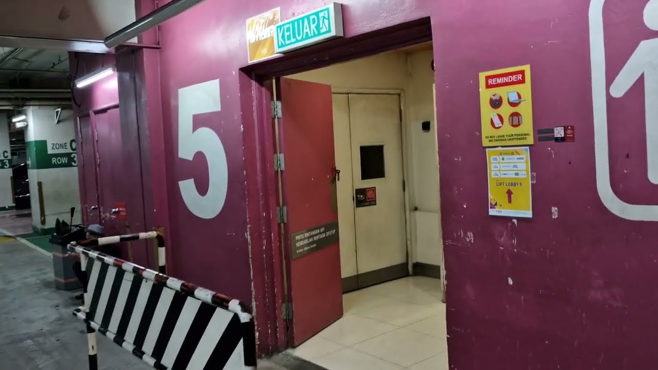 (Gone)1988 Schindler M series Elevator at Lobby 5 Subang Parade (L5A&L5B) ( Read Descripton )