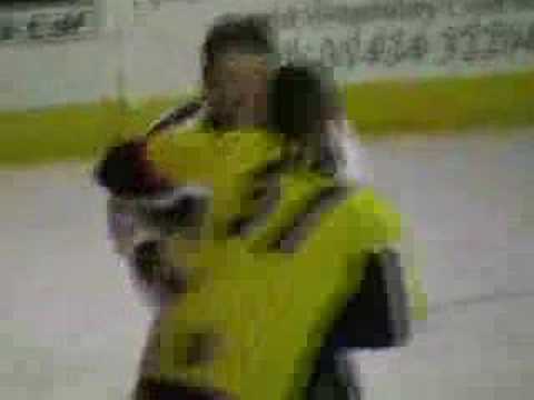 panthers kevin bergin fights vipers derek campbell