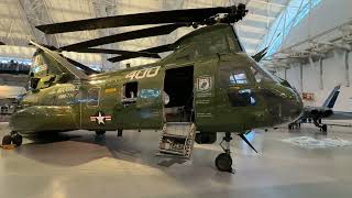 Boeing-Vertol CH-46E Sea Knight