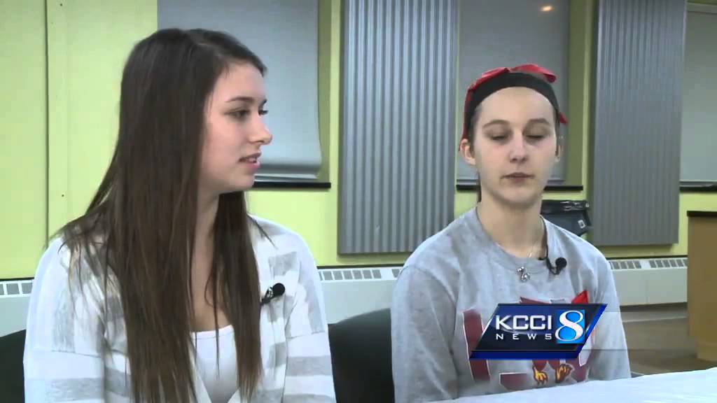 Community rallies after teen dies in vehicle crash - YouTube