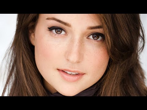 Milana Vayntrub's Best Pictures: A High-Resolution Gallery