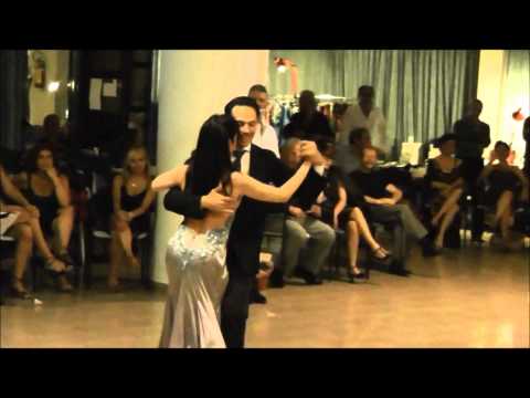 Pablo Valentin Moyano y Roberta Beccarini with Tango Sonos - 1° Matera Tango Festival
