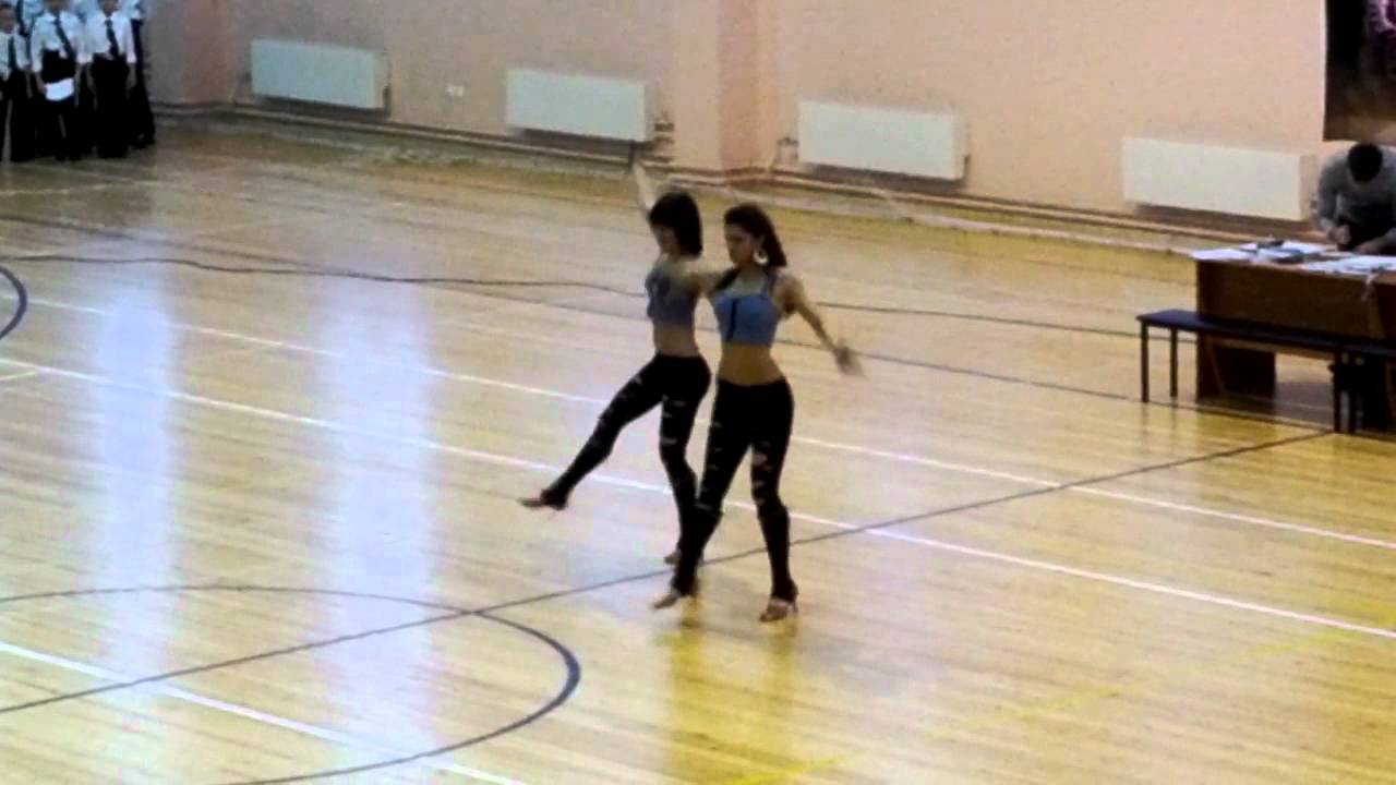 Стрит дэнс Дуэт (клуб Виктория г.Балашиха) - YouTube