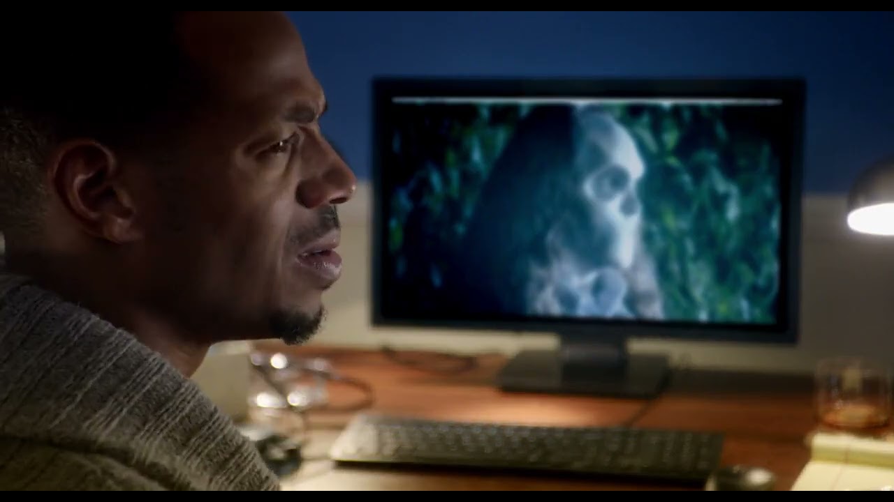 I caught you scene - A Haunted House 2 2014