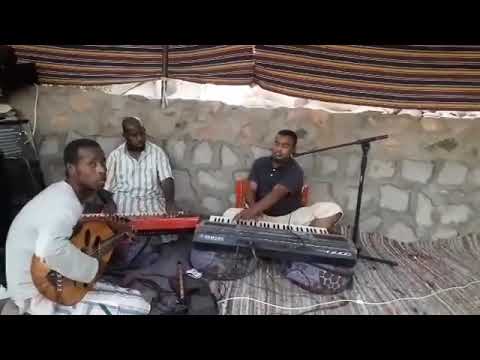 ميزو إمام قالو لي بتحب منو 