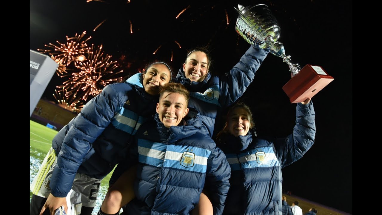 La Selección femenina brilló en el 