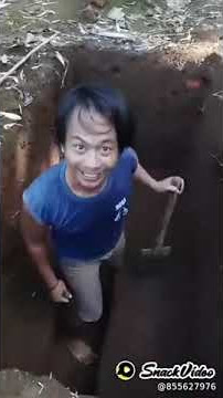 Tukang gali kubur lucu