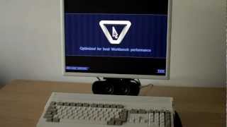 Amiga 1200 booting - Magic Workbench BootScreen (MagicWB)
