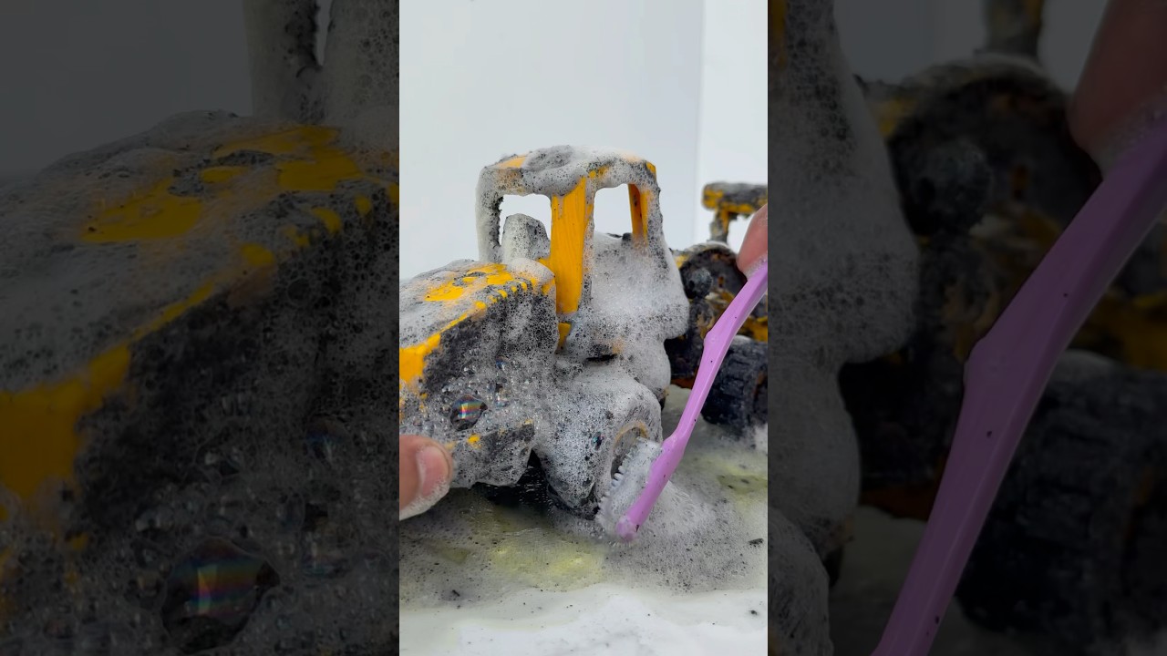 Cleaning the old Dirtiest JCB’ in Brazil for $1209💱💸. 