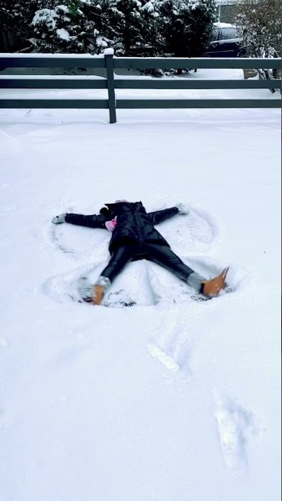 HOW TO Make SNOW ANGEL #shorts #canada #snowangel