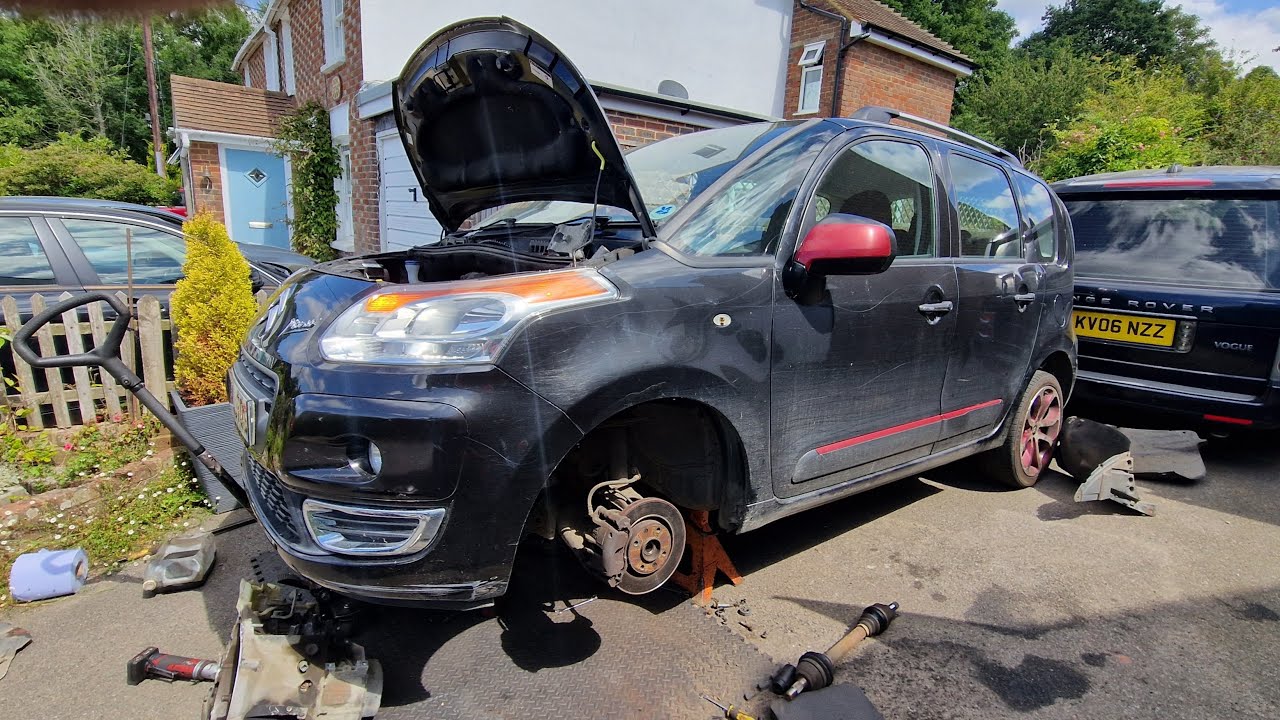 CITREON C3 PICASSO 1.6D CLUTCH REPLACEMENT (tutorial)