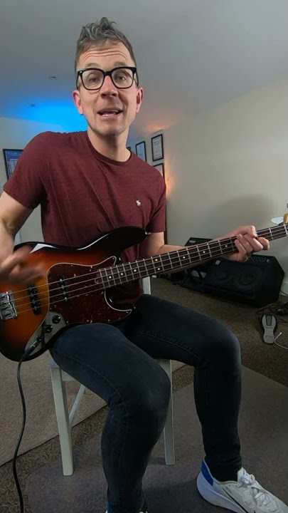 HOW TO SLAP The Bass Guitar in 57 seconds (Easy) #shorts
