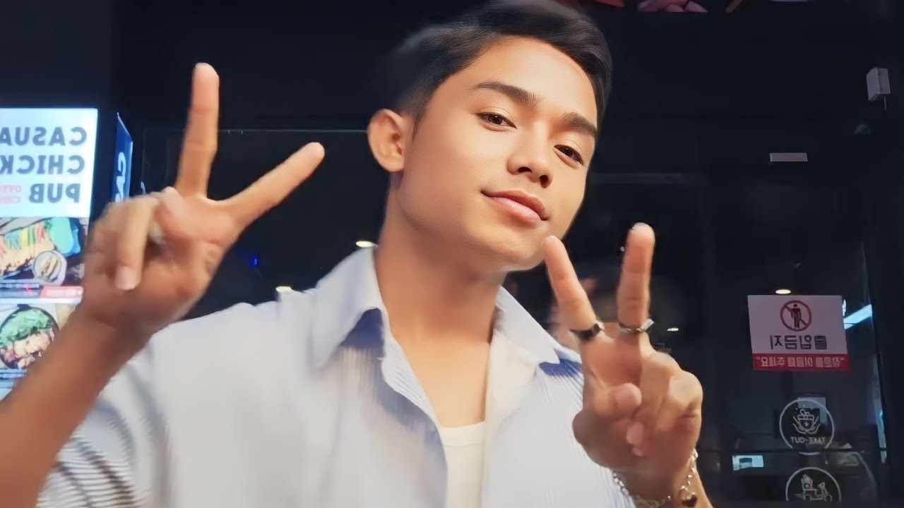 MALMINGAN ALA KELUARGA VIRAL BUNDA AJAK TRIO KRUCIL MAKAN ANGKRINGAN PINGGIR JALAN KOREA