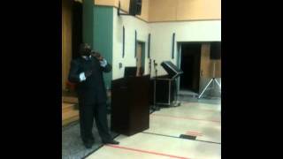 Prophet Brian Davis Worships 'old school' @ LMI
