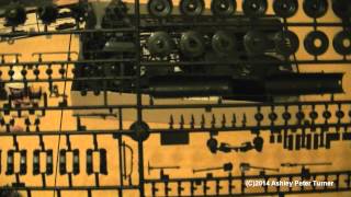 Revell 03045 Leopard 2A5 Main Battle Tank (1/35 scale) Video 1 HD (Introduction)