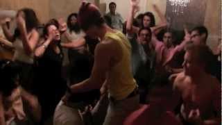 Harlem Shake from Dubai