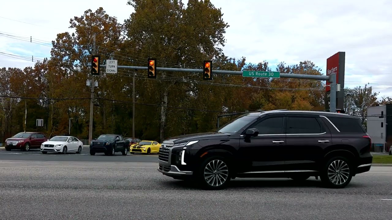Traffic Lights in Chambersburg, PA (US 30/Lincoln Way East & Stouffer Ave/Walker Rd)