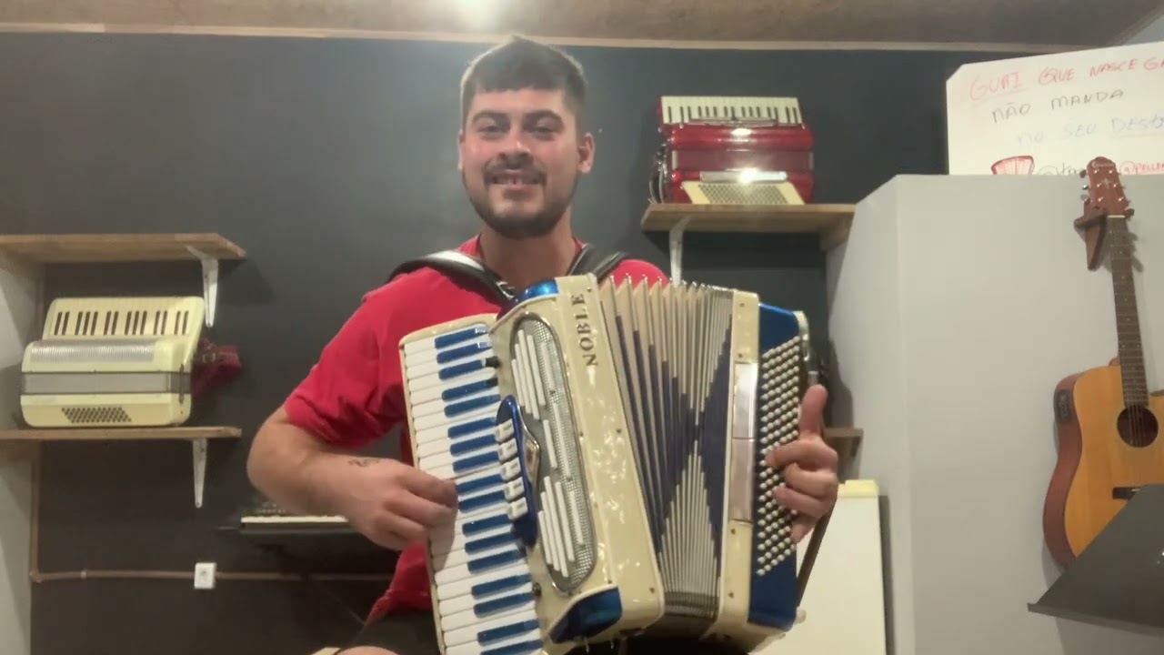 tocando dobrado futuristas no acordeon Noble - sanfona Noble a venda 47988254775