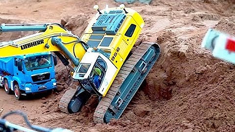 AWESOME RC TRUCK Moments! MAN! MB Arocs! Scania! ScaleART! Wedico! Tipper! Hooklifter! Transport!