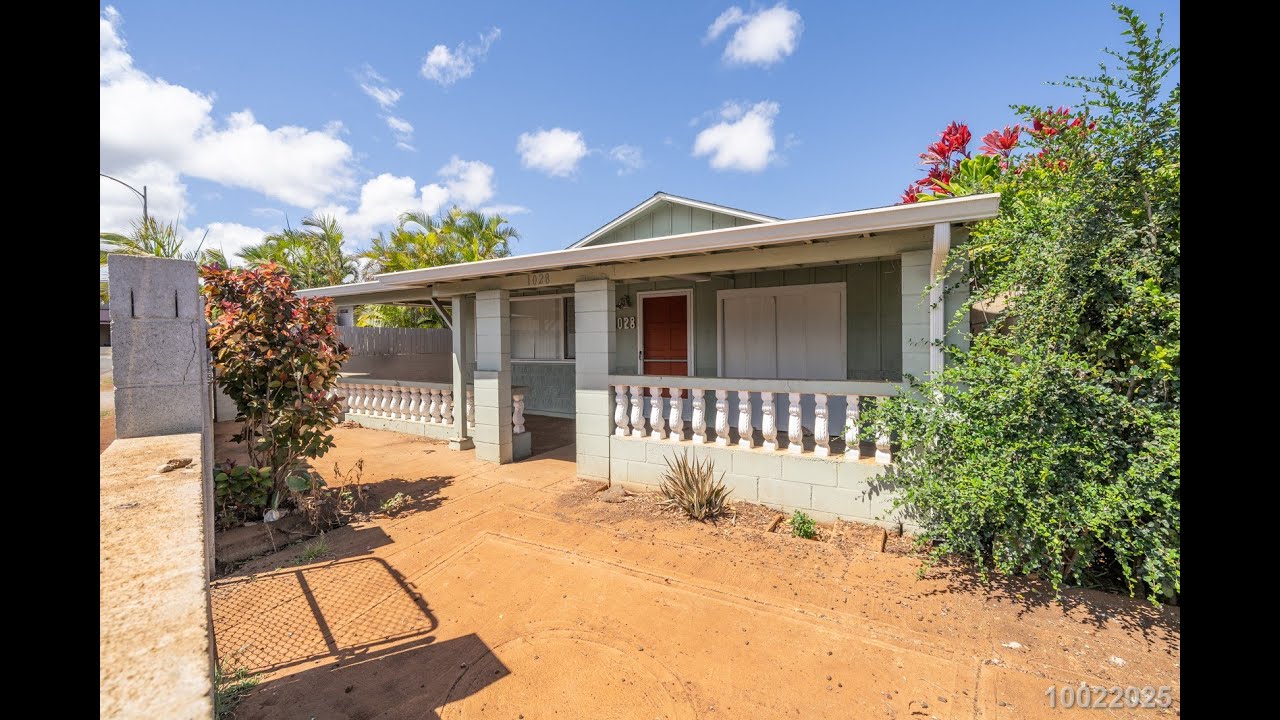 1028 Hooli Pl Uint A Pearl City HI 25