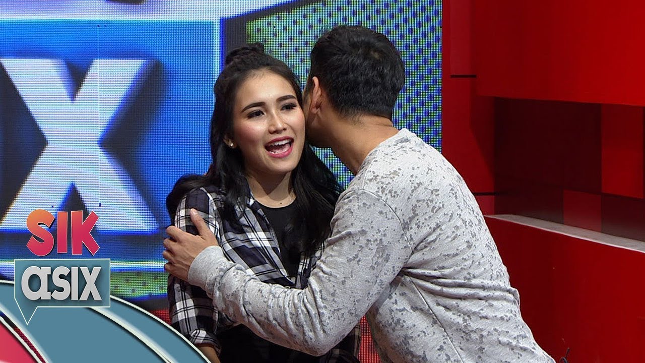 Wihh Ayu Ting Ting dan Raffi Saling Kasih Selamat Pas Dapat Penghargaan - Sik Asix (22/12)
