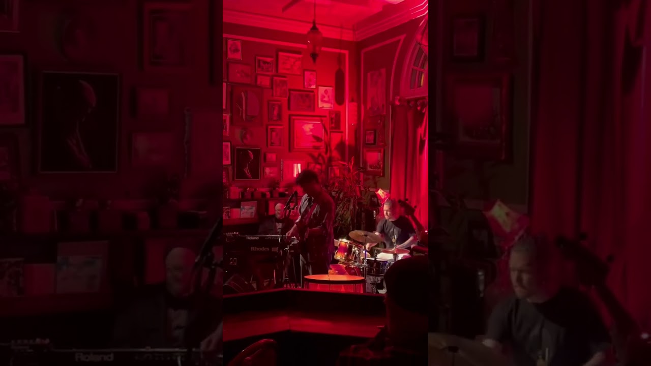 Some clips from Fall 2024 shows ⚡️