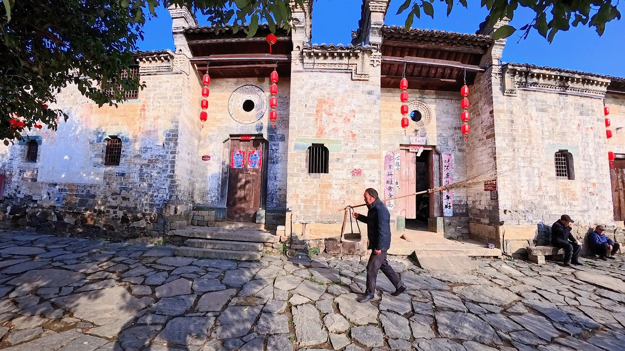 Walking Through Dingliwan Village, China | A Quiet Rural Life in the Mountains | Traditional Village