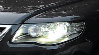 AFS HID cornering headlight demonstration on a VW Touareg TDI