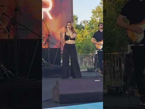 Aynur Aydın - Bi Dakika | Live