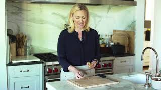 Smart in the Kitchen Shows You How to Peel Ginger