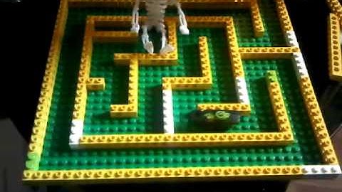 Hex bug in lego maze 2