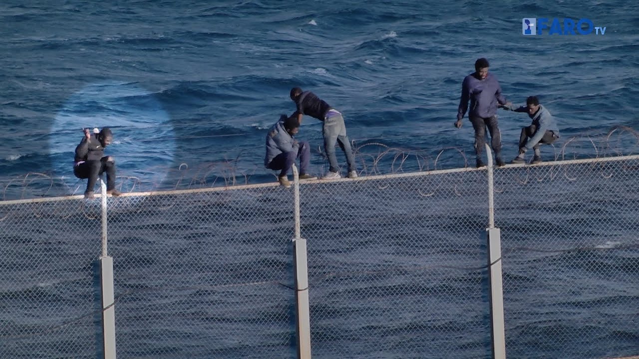 Lamentos y euforia durante 8 horas, en la frontera sur de Europa