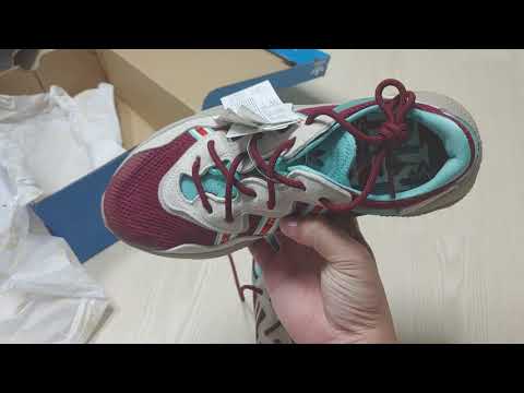 ADIDAS Ozweego Size? Exclusive Unboxing - YouTube