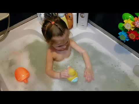 Auchan. Игрушка в ванную Водопад.