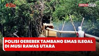 Polisi Gerebek Tambang Emas Ilegal di Musi Rawas Utara
Polisi bersama warga menindak aktivitas pertambangan emas tanpa izin (PETI) di Sungai Minak, Desa Noman Lama, Kecamatan Rupit, Kabupaten Musi Rawas Utara, Sumatera Selatan. Penertiban dilakukan setelah petugas menemukan aktivitas penambangan emas ilegal yang masih berlangsung di aliran sungai tersebut.
Dalam penggerebekan, petugas menemukan satu unit mesin dompeng yang diduga digunakan untuk mengolah material tambang dan mencari emas secara ilegal. Mesin tersebut masih dalam kondisi beroperasi ketika petugas tiba di lokasi.
Namun, operator mesin dompeng berhasil melarikan diri saat mengetahui kedatangan petugas. Polisi kemudian memasang garis polisi (police line) pada mesin yang diduga digunakan untuk aktivitas pertambangan emas tanpa izin tersebut sebagai bagian dari proses penindakan dan penyelidikan.
#TambangEmasIlegal #PETI #MusiRawasUtara #SungaiMinak #Rupit #DesaNomanLama #PertambanganIlegal #TambangIlegal #MesinDompeng #Polisi
Pastikan kamu subscribe dan aktifkan juga tombol lonceng untuk mendapatkan notifikasi video terbaru dari BeritaSatu.
Kunjungi juga social media channel kami :
Official Website: https://www.beritasatu.com
Whatsapp : https://whatsapp.com/channel/0029Vb2lVmJJJhzSSEkLN30K
Twitter : https://twitter.com/Beritasatu
Facebook : https://www.facebook.com/beritasatu/
Instagram : https://www.instagram.com/beritasatu/
Tiktok : https://www.tiktok.com/@beritasatuofficial Polisi Gerebek Tambang Emas Ilegal di Musi Rawas Utara