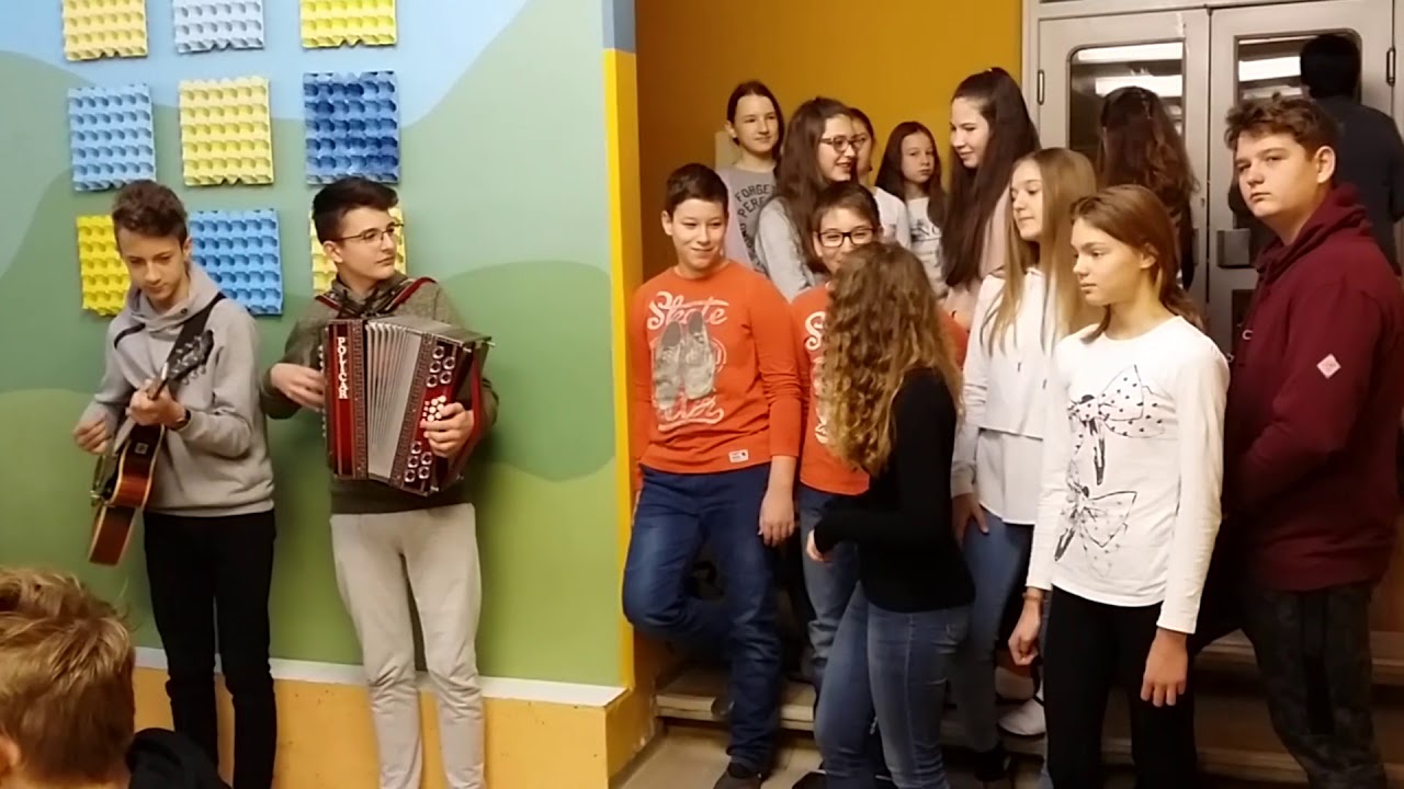 I. OŠ Žalec - Tradicionalni slovenski zajtrk s pesmijo Čebelar