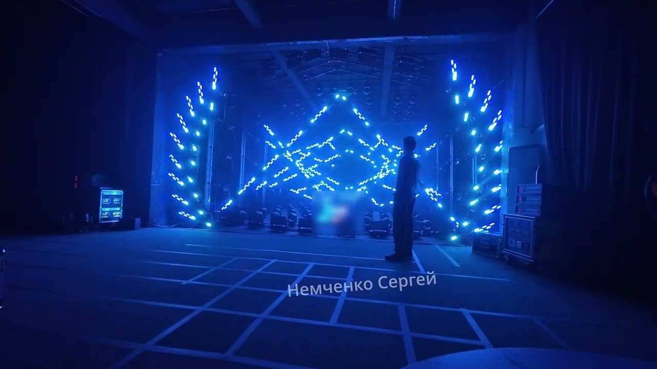 Световое шоу 3-A, CC wash, 241120, Bee Eye 24x60w, Moving Led Bar 10x60w Zoom