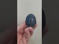 Яйцо покрашено каркаде и смесью голубого и фиолетового красителей #пасха #пасхальныеяйца #eastereggs