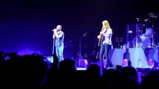 Download Lagu Maroon 5,  Adam Levine and James Valentine, Vector Arena Oct 2015 MP3