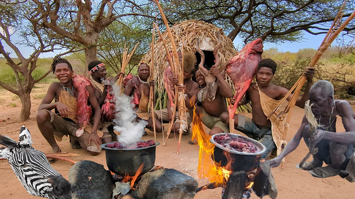 Wow😮‼️ Discover How Hadzabe catch and cooks Their Traditional food