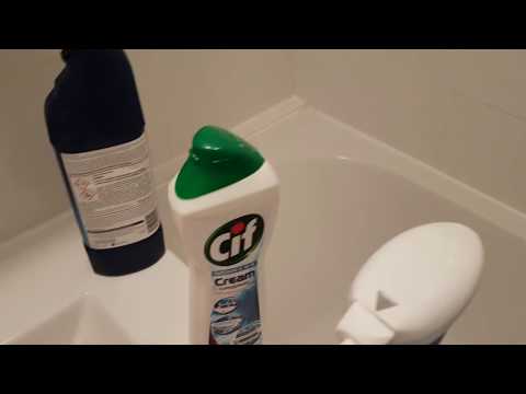how-to-deep-clean-a-bathtub-professionally
