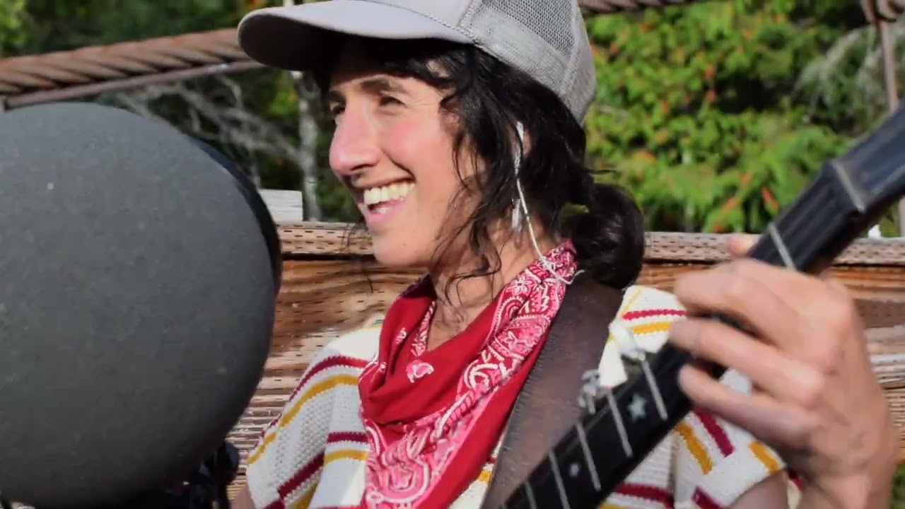 Mt Rainier - Kendl Winter / Free Range Studios