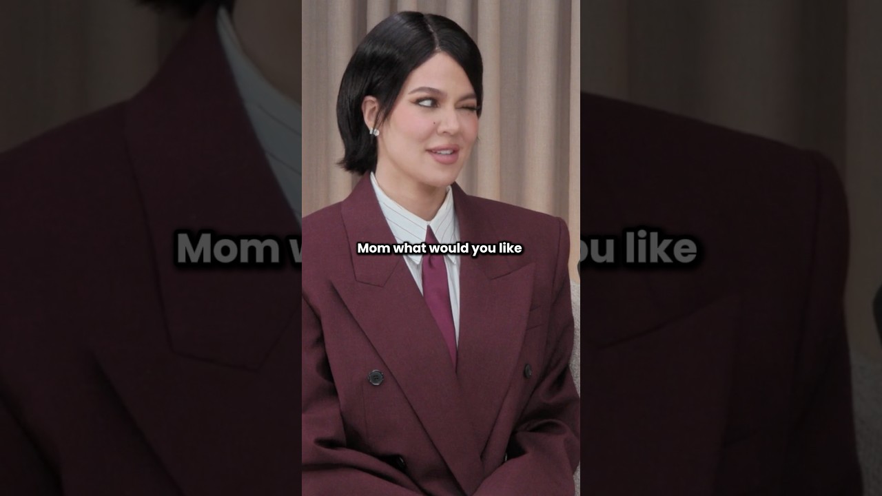 Khloe Kardashian & Kris Jenner Hilarious Cosplaying! 